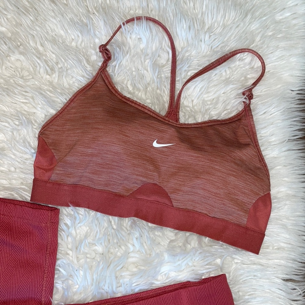 Nike Workout outfit (Thermafit/DriFit) - Picture 2 of 4